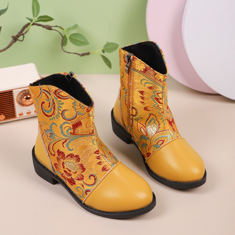 Kids Princess Boots Chinese Et - Kids Ethnic Fashion reseña y precio