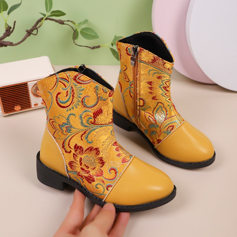 Kids Princess Boots Chinese Et - Kids Ethnic Fashion reseña y precio